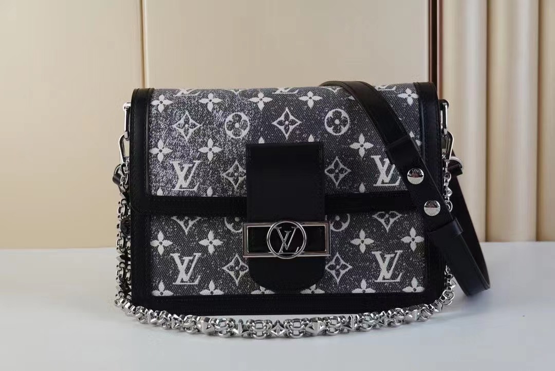 LV Dauphine手袋品牌代表性女包